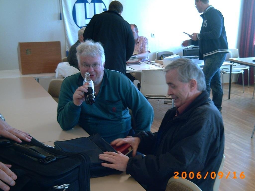 arni-h.-tryggvason-ur-njardvik-a-her-i-vidskiptum-vid-thorhall-ottesen..jpg